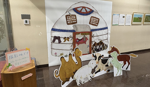 絵本原画展の様子